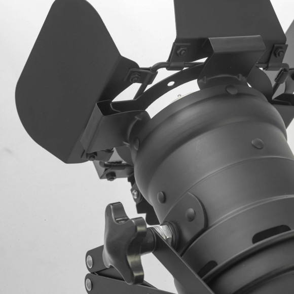 Накладной потолочный светильник Lussole GRLSP-9702 THORNTON IP21 под лампу 1xE27 10W