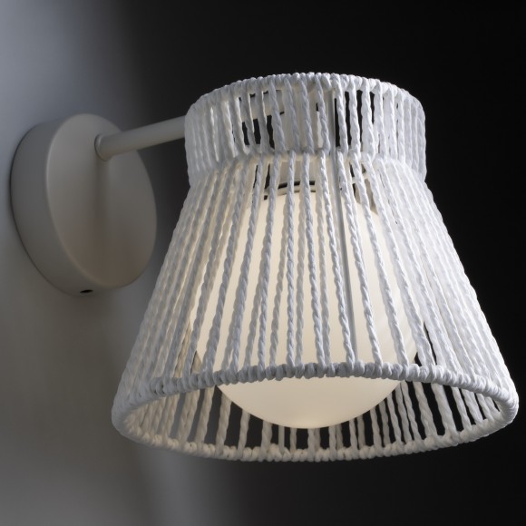 Настенный светильник (бра) Freya FR5405WL-01W Настенный светильник (бра) Freya FR5405WL-01W