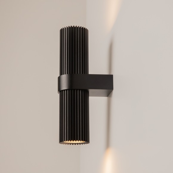 Бра Maytoni MOD326WL-02B Dynamics под лампы 2xGU10 50W Бра Maytoni MOD326WL-02B Dynamics под лампы 2xGU10 50W