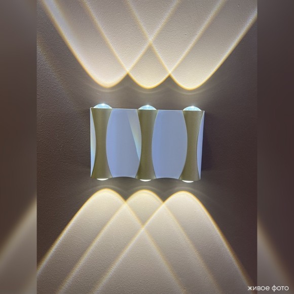 Бра Crystal Lux CLT 022W3 WH-GO 4000K Бра Crystal Lux CLT 022W3 WH-GO 4000K