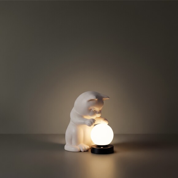 Настольный светильник Freya FR5607TL-01W Настольный светильник Freya FR5607TL-01W