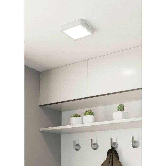 900646 Накладной светильник  FUEVA 5, 11W (LED), 3000K, IP44, L160, B160, H28, сталь, белый / пластик, белый