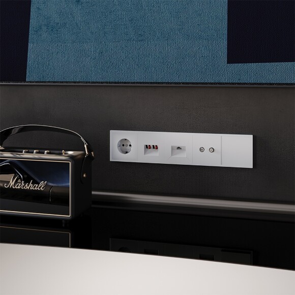 Розетка телевизионная встраиваемая VOLTUM S70 оконечная TV+SAT, (белый матовый)