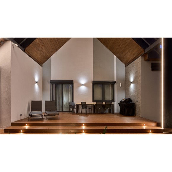 Светильник встраиваемый в стену Maytoni O038-L3B Arca IP65 светодиодный LED 3W Светильник встраиваемый в стену Maytoni O038-L3B Arca IP65 светодиодный LED 3W