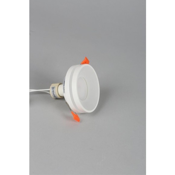 Светильник встраиваемый OML-102709-01