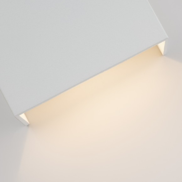 Уличный настенный светильник Maytoni O040WL-L11W3K TWIST IP65 светодиодный LED 11W Уличный настенный светильник Maytoni O040WL-L11W3K TWIST IP65 светодиодный LED 11W