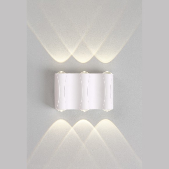 Бра Crystal Lux CLT 022W3 WH 4000K Бра Crystal Lux CLT 022W3 WH 4000K