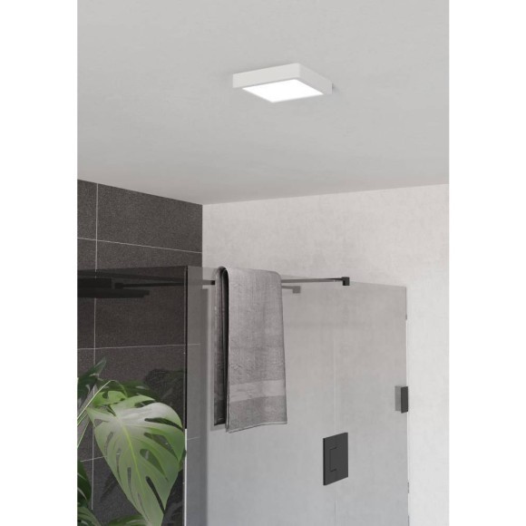 Eglo Fueva 6 901335 Настенно-потолочный влагозащищенный накладной квадратный LED-светильник в стиле минимализм с CCT переключателем цветовой температуры, 7 Вт, 220В, 2700К/4000К/6500К, 1100 лм, IP44, CRI90, белый пластик, длина 150 мм, ширина 150 мм, высо