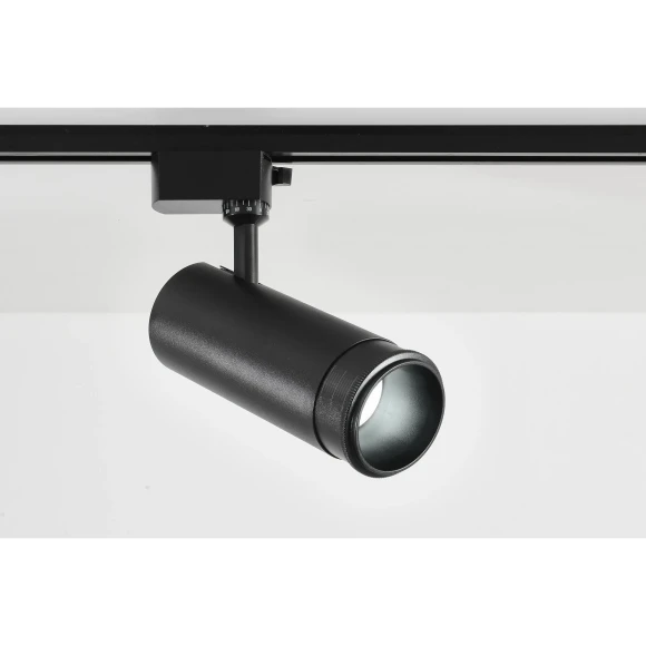 Crystal Lux CLT 0.31 021 BK 3CCT ZOOM 1409/070 Черный однофазный двужильный трековый спот с изменяемым углом рассеивания 10-60°, переключаемой цветовой температурой 3000,4000,6000К и мощностью 10,20,30Вт, яркость 900-2800Лм CRI90 Crystal Lux CLT 0.31 021 BK 3CCT ZOOM 1409/070 Черный однофазный двужильный трековый спот с изменяемым углом рассеивания 10-60°, переключаемой цветовой температурой 3000,4000,6000К и мощностью 10,20,30Вт, яркость 900-2800Лм CRI90