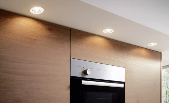 Белый встраиваемый светодиодный светильник EGLO SALICETO 98301, встроенный LED, подключение 220В, диммирование TRIAC/MOSFET, диаметр 88 мм, врезное отверстие 68 мм, поворот до 30°