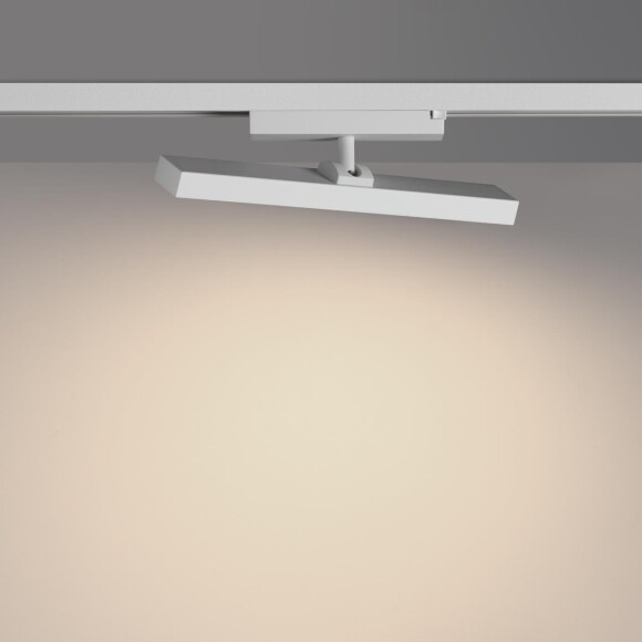 Novotech STRATUS 359781 Белый однофазный трехжильный трековый светодиодный светильник, линейный 30см, поворотный, CCT перекл. цветовой температуры, LED 18Вт 1080Лм 2700;3200;4000К CRI90 105° IP20 220В, коэф. пульсации < 1% Novotech STRATUS 359781 Белый однофазный трехжильный трековый светодиодный светильник, линейный 30см, поворотный, CCT перекл. цветовой температуры, LED 18Вт 1080Лм 2700;3200;4000К CRI90 105° IP20 220В, коэф. пульсации < 1%