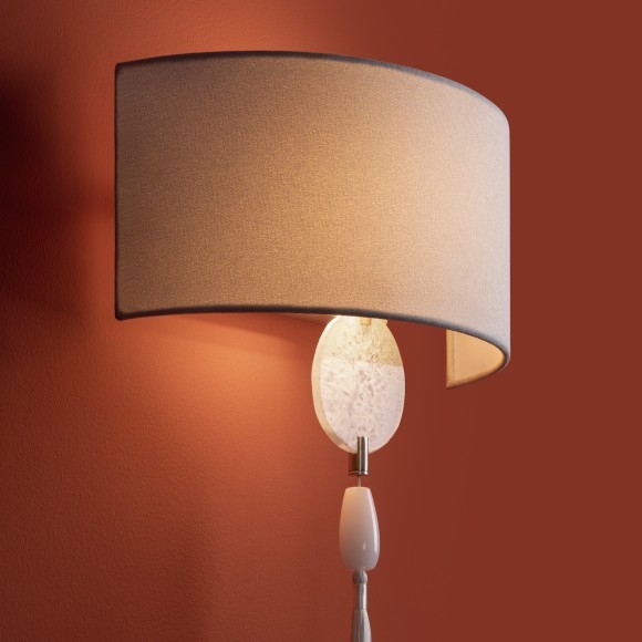 Настенный светильник (бра) с тканевы плафоном и 2 лампами E14 Freya Agate FR2052WL-02N Настенный светильник (бра) с тканевы плафоном и 2 лампами E14 Freya Agate FR2052WL-02N