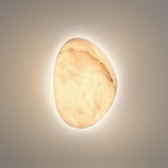 Odeon Light MARBELLA 6684/10WL Настенный LED-светильник органический минимализм, 10Вт, 800Лм, CCT перекл. цветовой температуры на корпусе 3000/3500/4000К, CRI90, 220В, IP20, белый алебастр и бронзовый металл, высота 220 мм, ширина 153 мм, глубина 77 мм