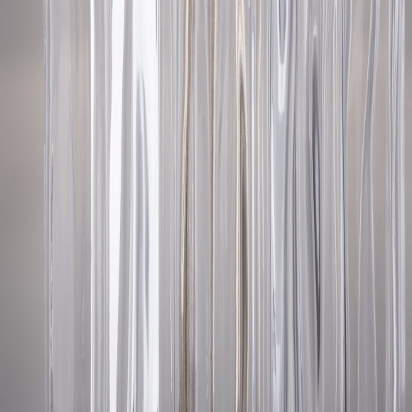 MOD304TL-01G Настольная лампа с белым тканевым плафоном и основанием из литого стекла, под лампу E27 Maytoni Muse