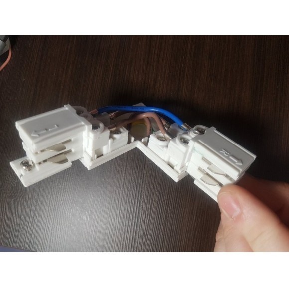 Соединитель "T" трехфазный правый Novotech 135054 Соединитель "T" трехфазный правый Novotech 135054