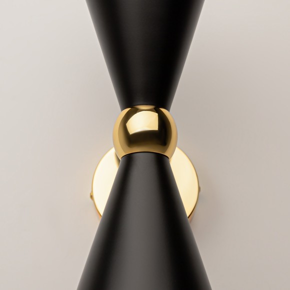 Настенный светильник (бра) Maytoni MOD108WL-02GB