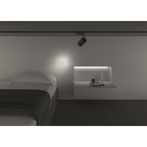 Однофазный двужильный светодиодный трековый светильник Maytoni Unity TR003-1-26W4K-S-B Vuoro 4000К 2800Лм CRI90+ 24° 26Вт