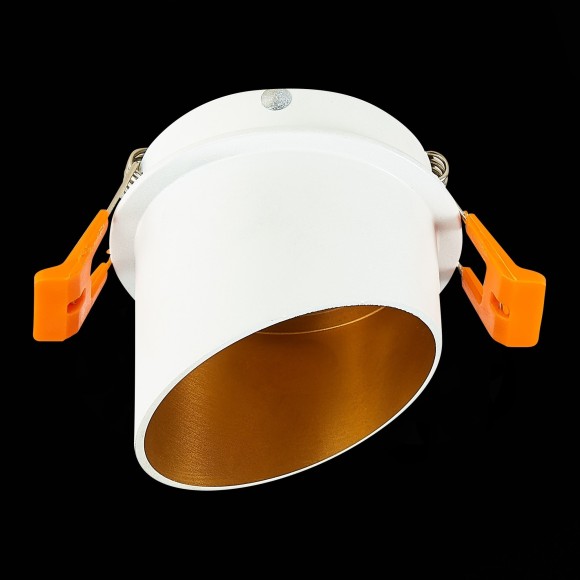 ST214.508.01 Св-к встр. Белый GU10 1*50W  IP20 L68xW68xH68 220V Без ламп Встраиваемые светильники