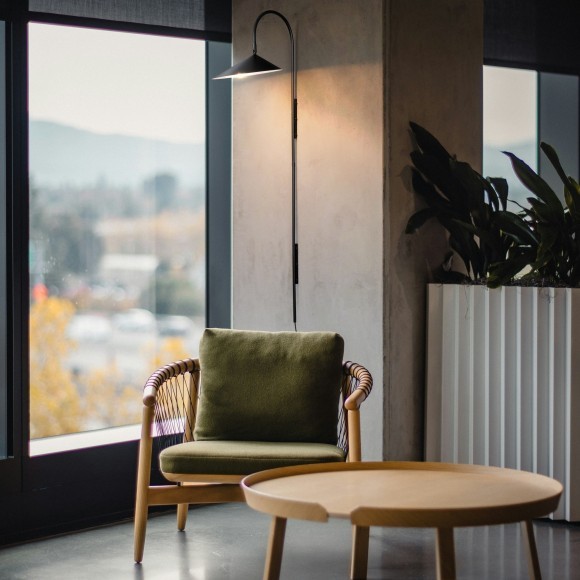 Настенный светильник (бра) с вилкой в розетку и выключателем Freya Zest FR5493WL-01B1