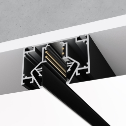 В гарпунные натяжные потолки (ПВХ)